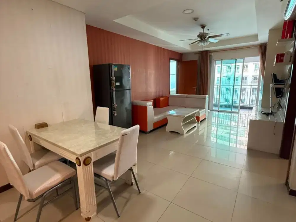 Disewakan condominium greenbay lantai penthouse full furnish tahunan