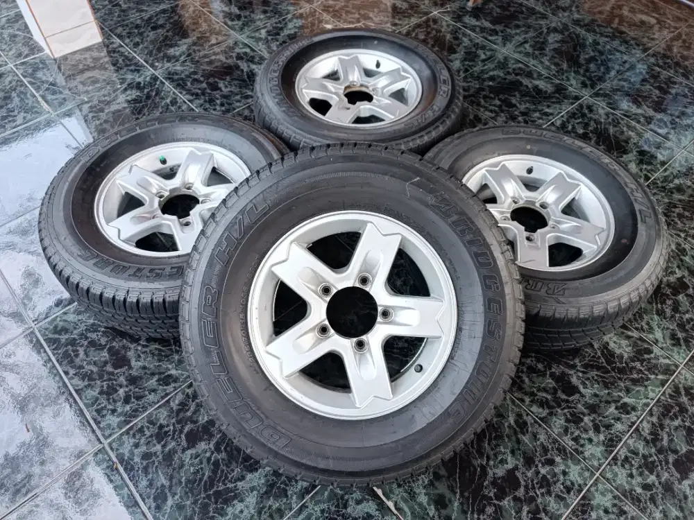 Velg escudo vitara sidekick jimny katana plus ban tebal tebal