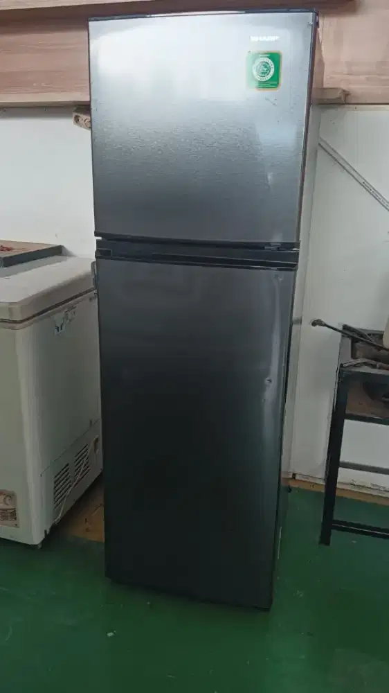 Kulkas Sharp 2 pintu