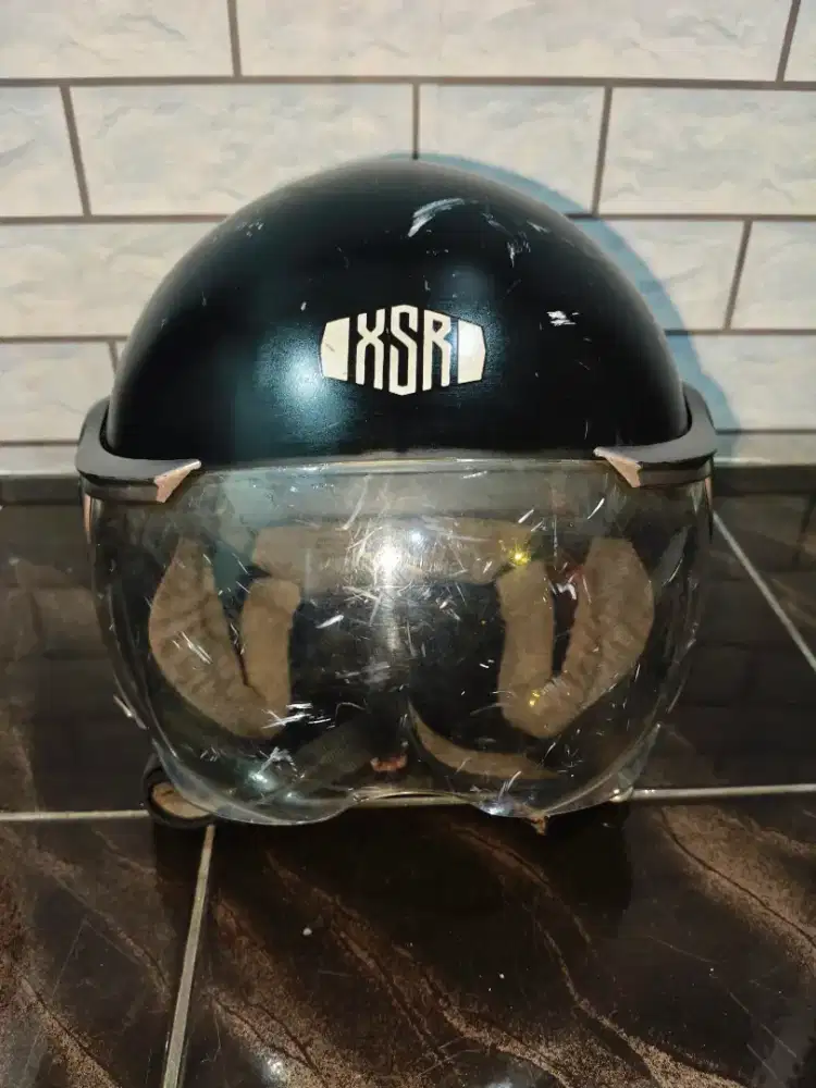 Helm XSR Original Bawaan Motor Kondisi Sesuai Foto