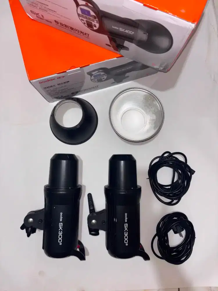 LIGHTING GODOX SK300