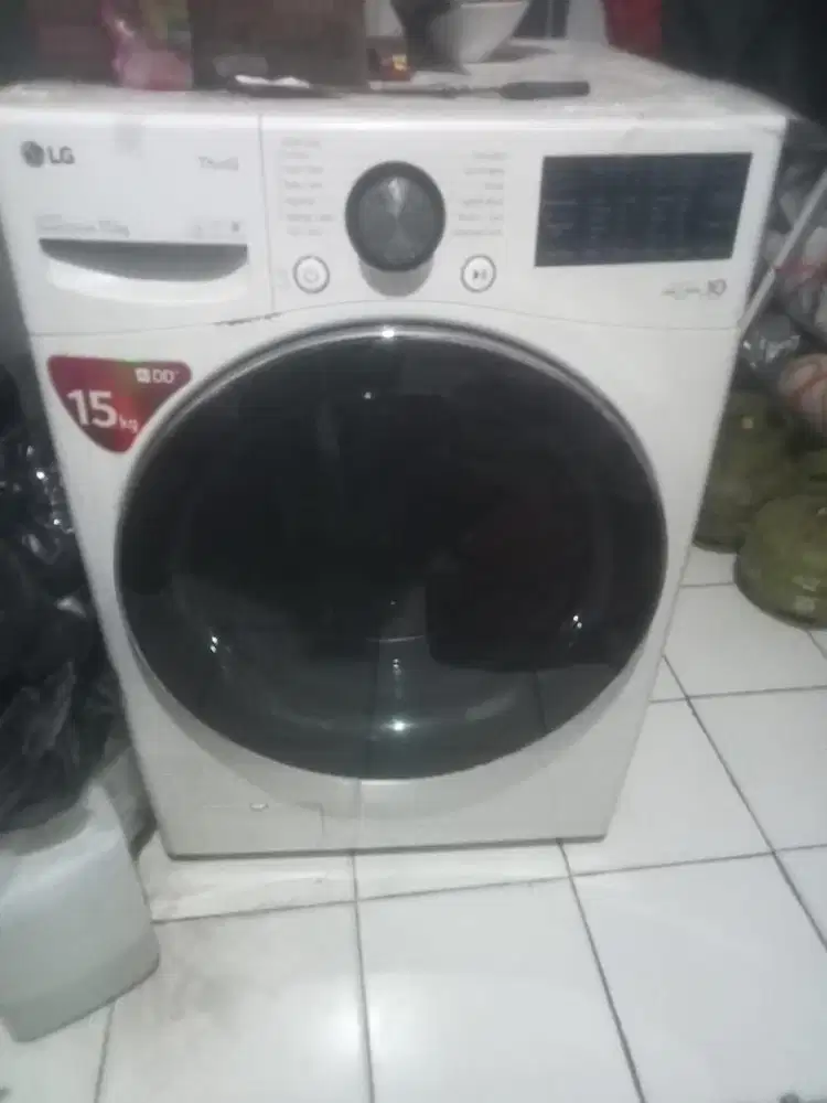 mesin cuci front 15 KG LG