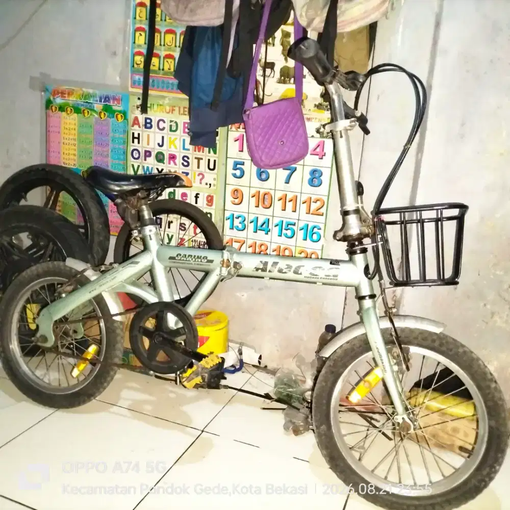 Sepeda lipat aleoca carino UK 16