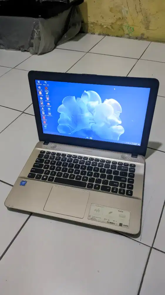 Asus Vivobook x441m 4GB SSD 240GB WD