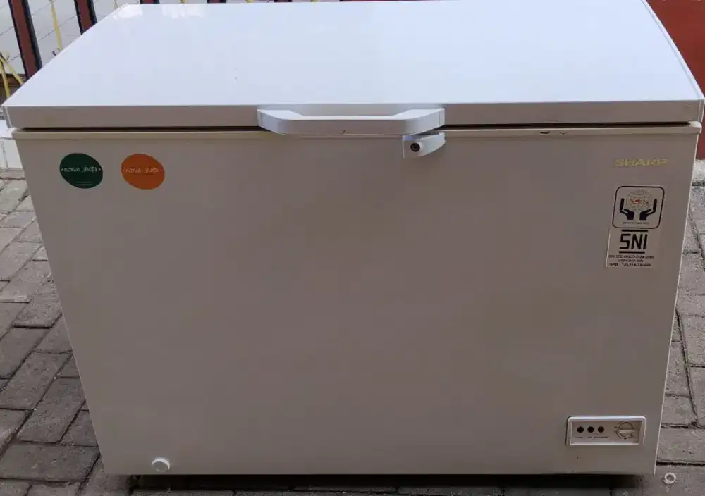 Freezer box sharp