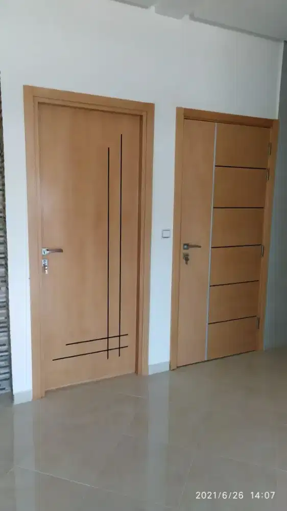 Kusen Pintu HPL