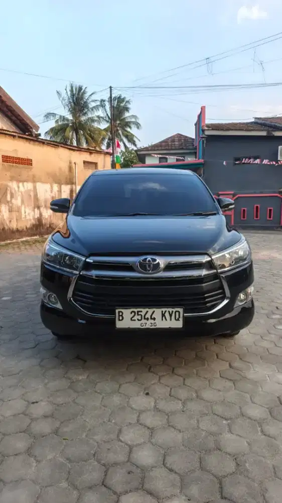 Innova reborn V matic bensin 2017