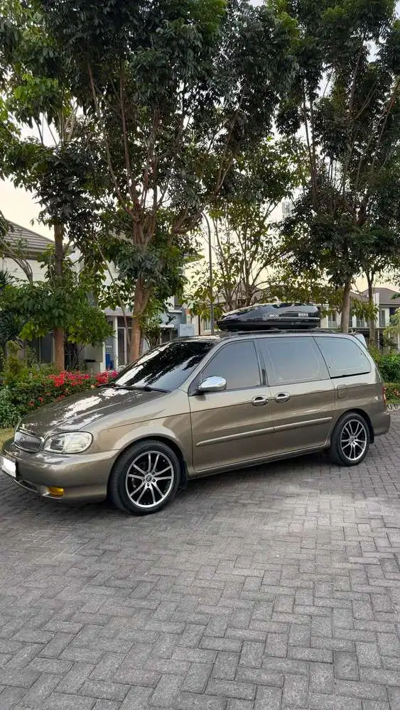 Kia Carnival 2000 Bensin