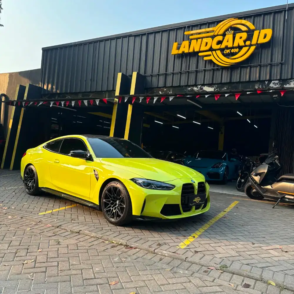 BMW M4 Competition 3.0 Coupe 2022  iDrive 7