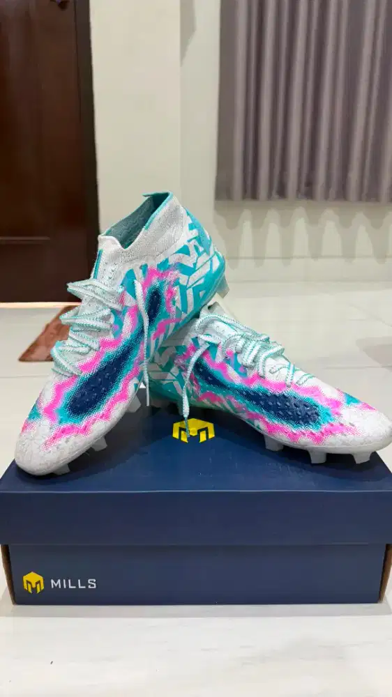 Mills Strikeblast Elite FG