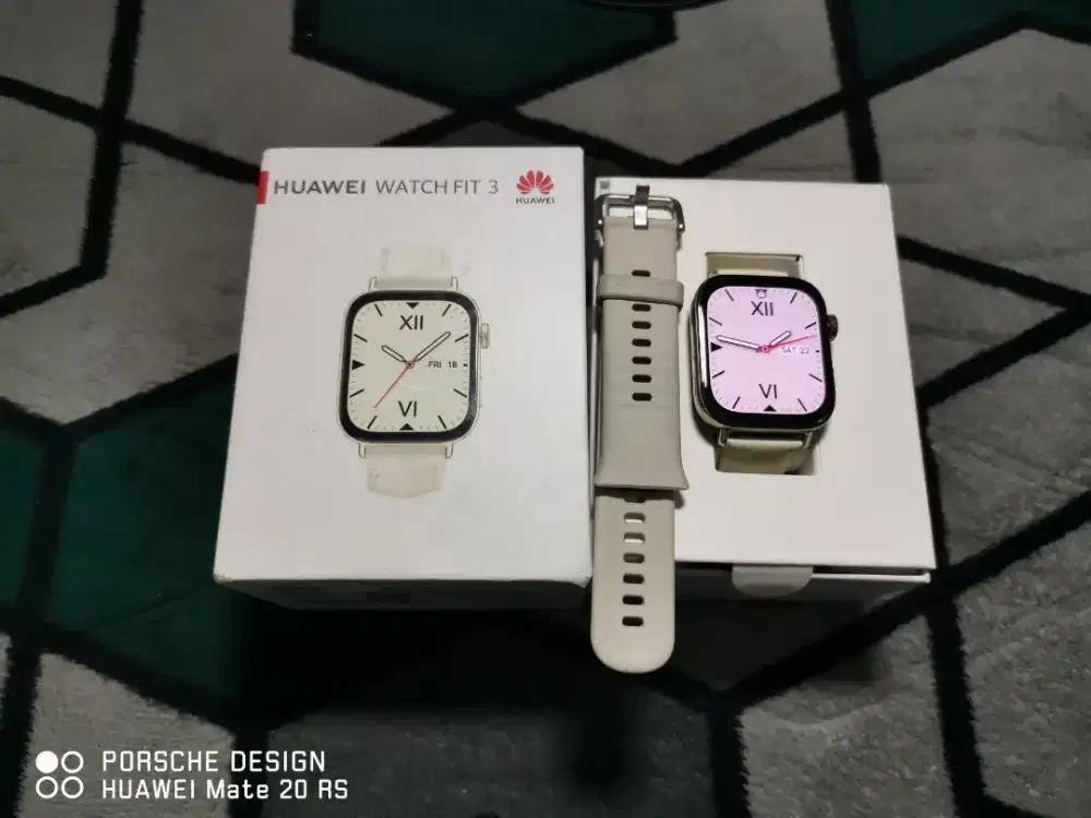 Huawei Watch Fit 3 NFC versi tali kulit/leather