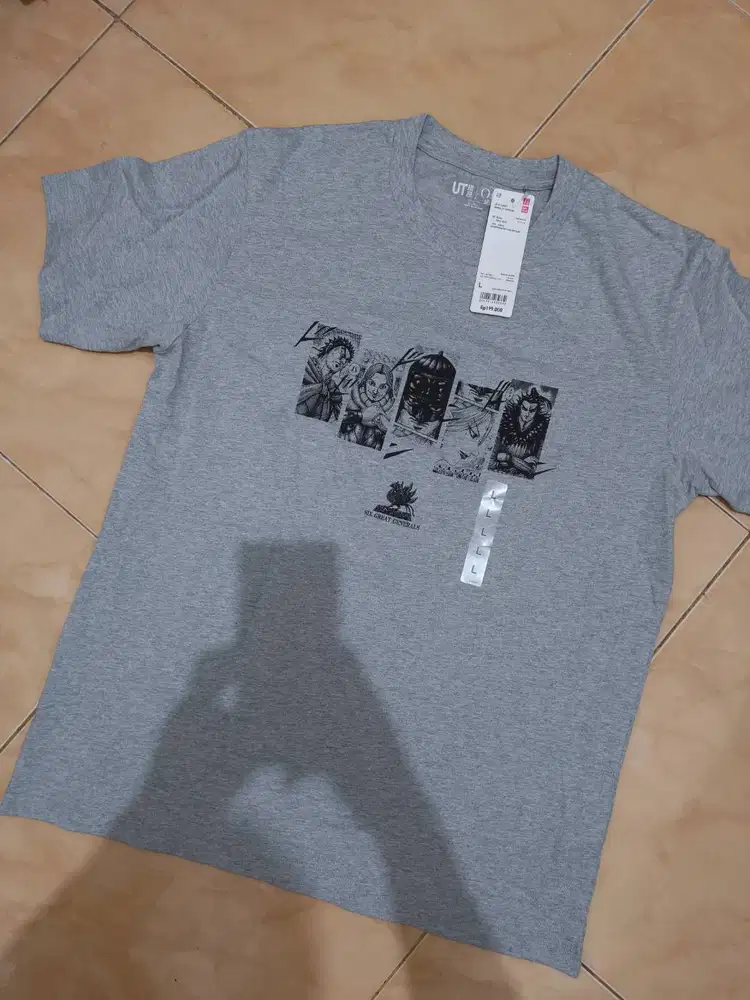 T-SHIRT UNIQLO MANGA Shueisha Original