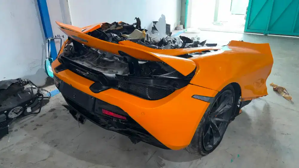 Komponen Mclaren 720s 2023  Bekas Laka