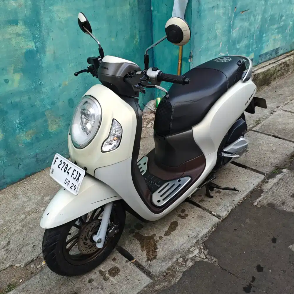 scoopy remote tahun 2024 dijual surat lengkap Mampang Depok