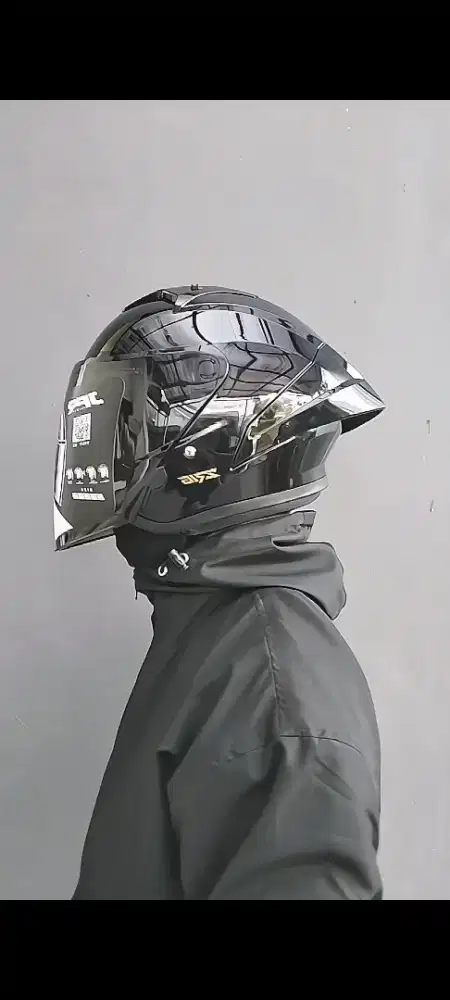 Helm jpr zr16 solid