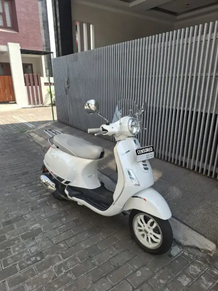 VESPA LX I-GET 150 ABS 2025 PUTIH