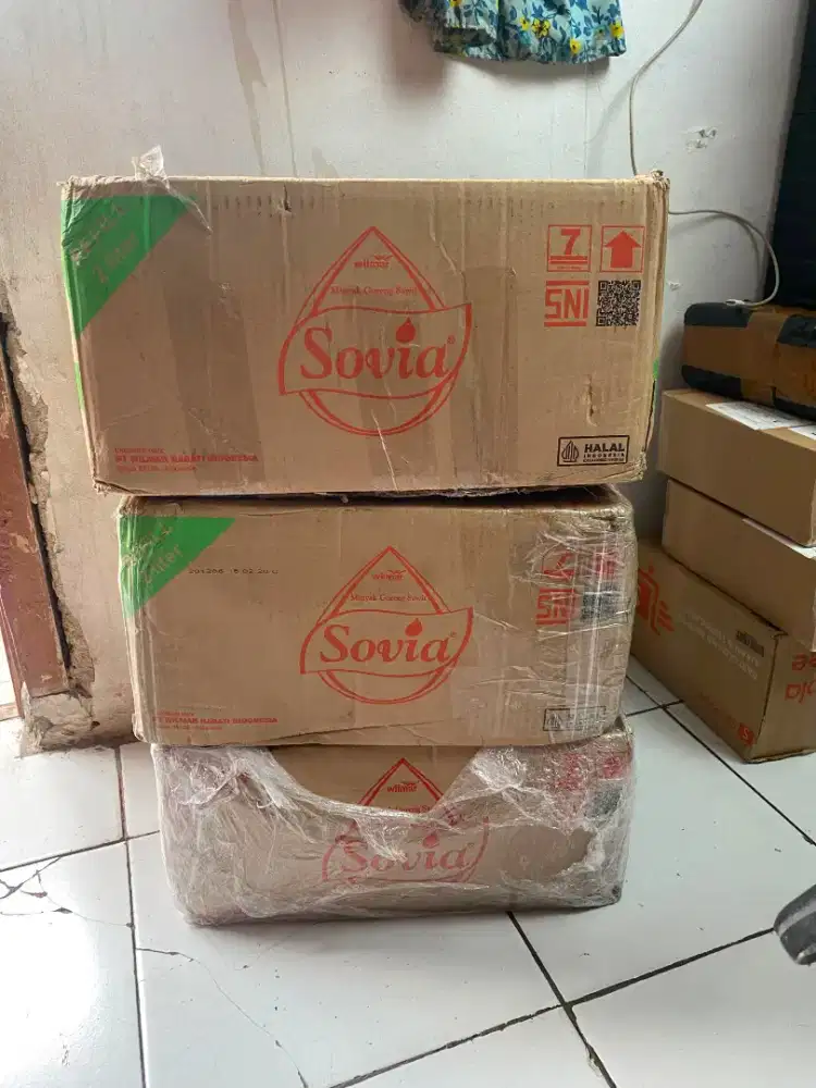 Jual minyak goreng 2liter merek Sovia 1dus harga 240