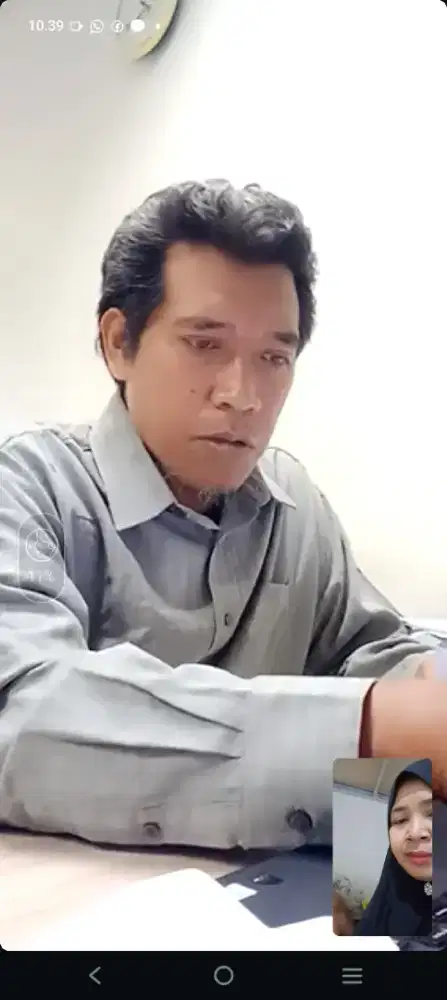 Menawarkan jasa