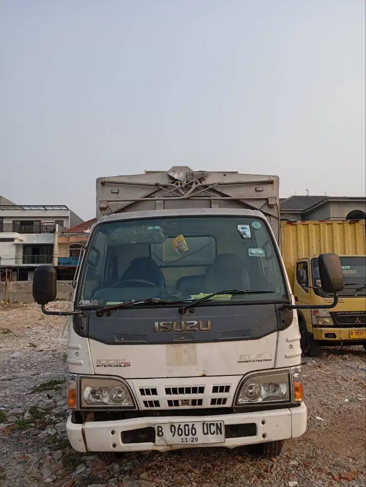 Jual Isuzu ELF NKR55 Jungkit 6 ban 2014