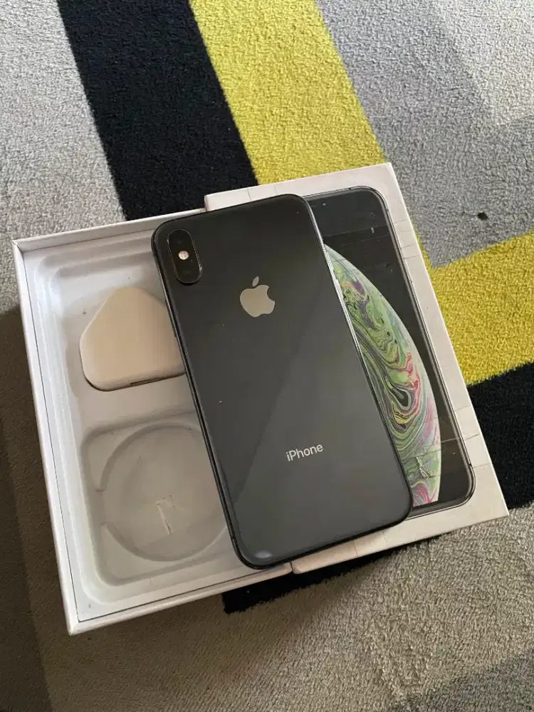 iPhone Xs 64GB All Operator