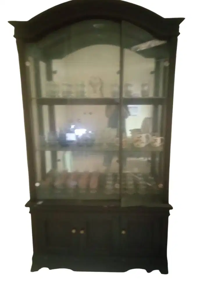 lemari panjang setlis