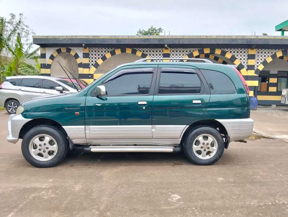 Daihatsu Taruna 2000 Bensin