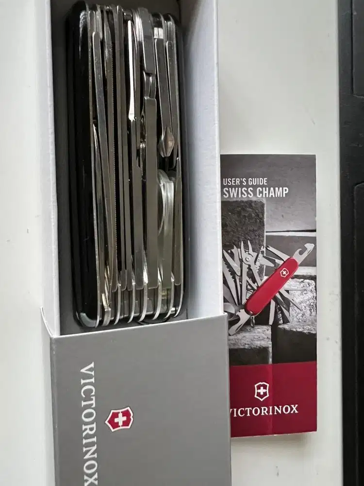 Victorinox Swiss Champ Black New