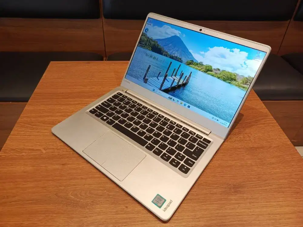 Laptop Tipis Lenovo Core i7 RAM 16GB SSD Mulus Edisi BU