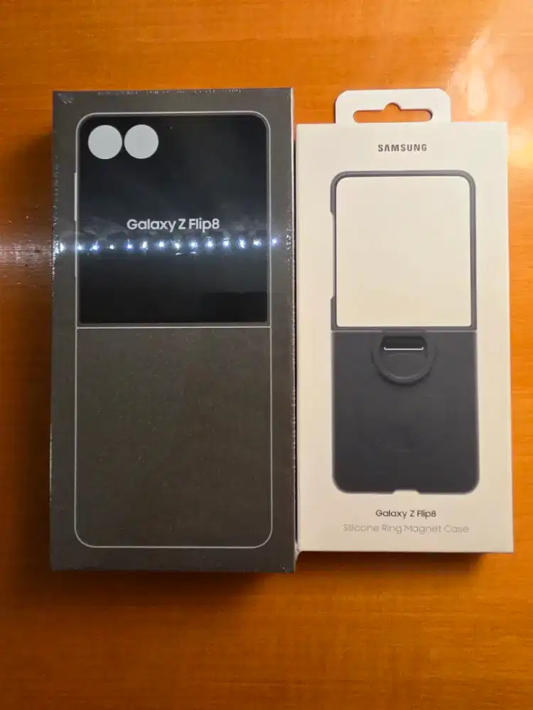 Samsung Galaxy Z Flip 8