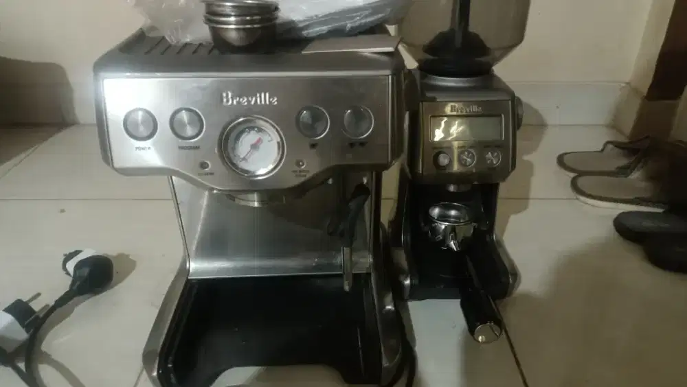 Dijual mesin kopi + grinder merk breville