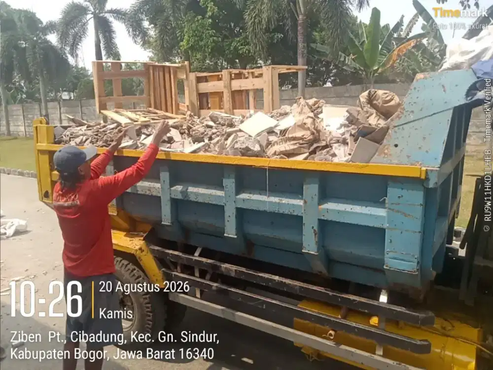 Jasa buang puing dan buang sampah