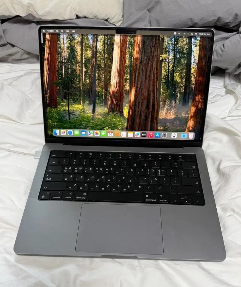 Macbook Pro M1 Pro 14 inci