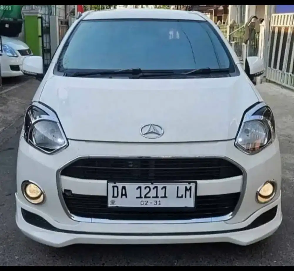 Daihatsu Ayla 1.0 X Elegant 2015 Matic