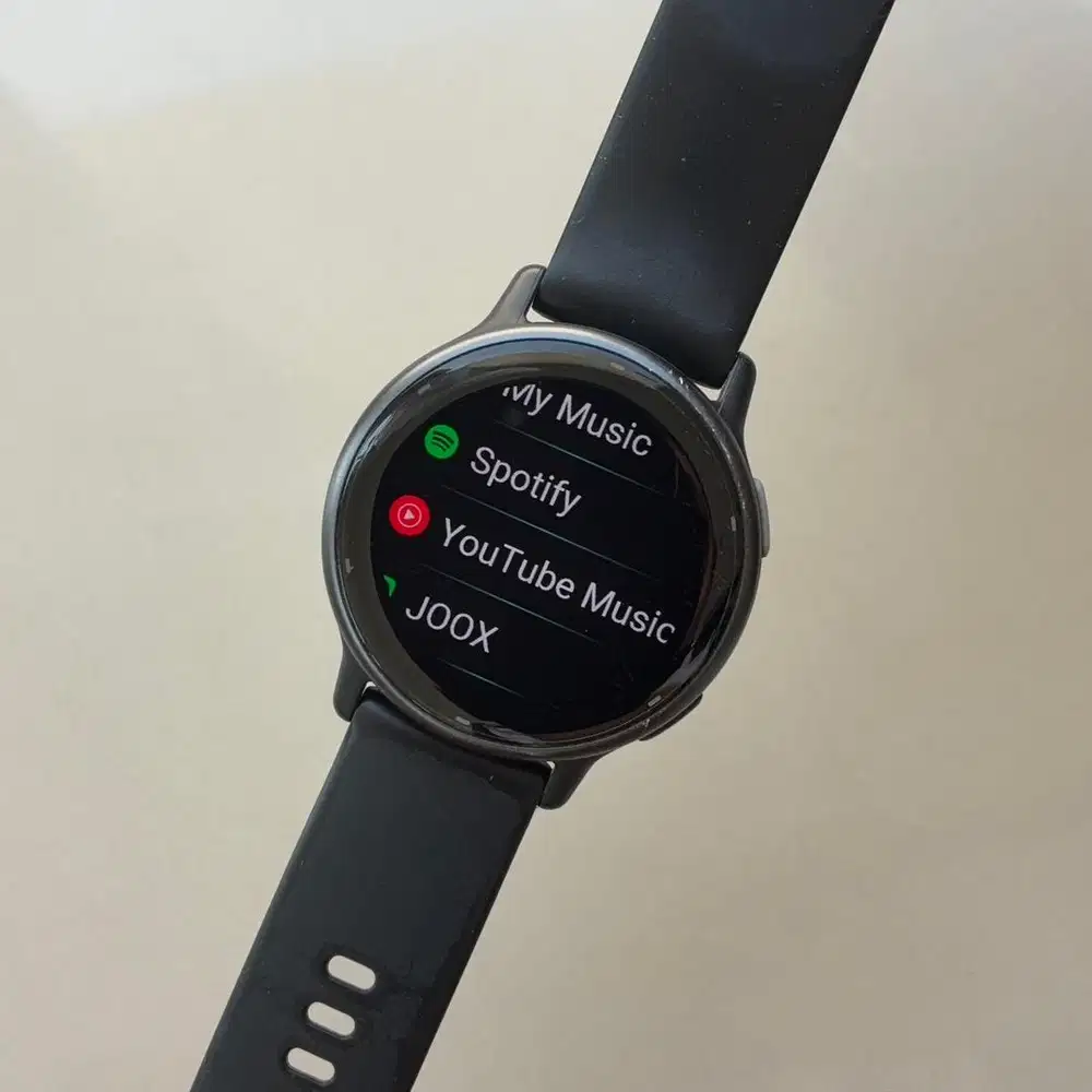 Garmin Vivoactive 5 music garansi on