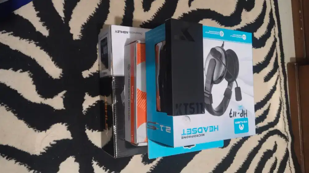 Peralatan live tiktok (Mixer dan soundcard)