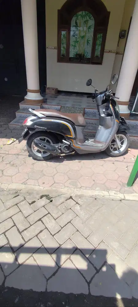 Honda scoopy 2017