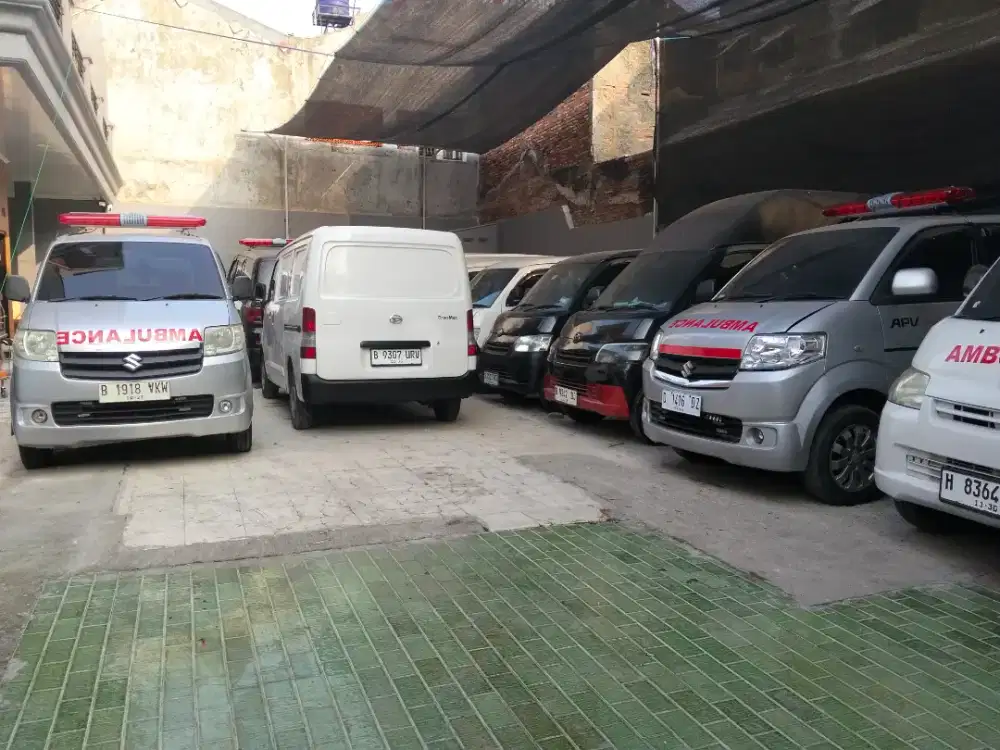 Suzuki APV arena GL ambulance 2010