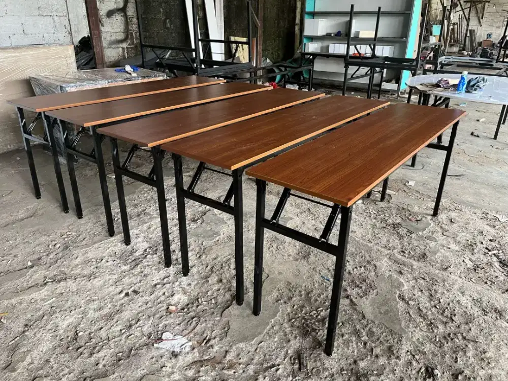 Meja lipat Pegas Simple Usaha