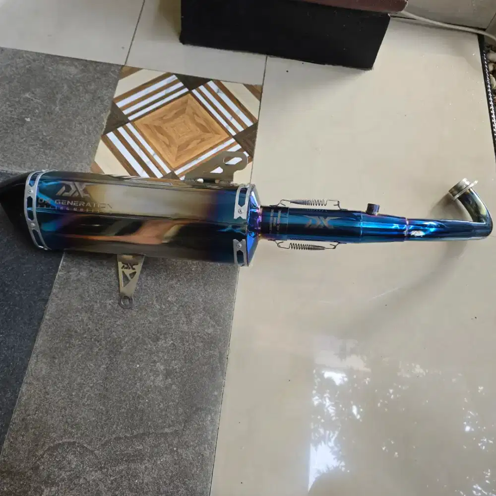 Ada 4 Knalpot DX racing xmax new + TZM buat + DX racing new nmax