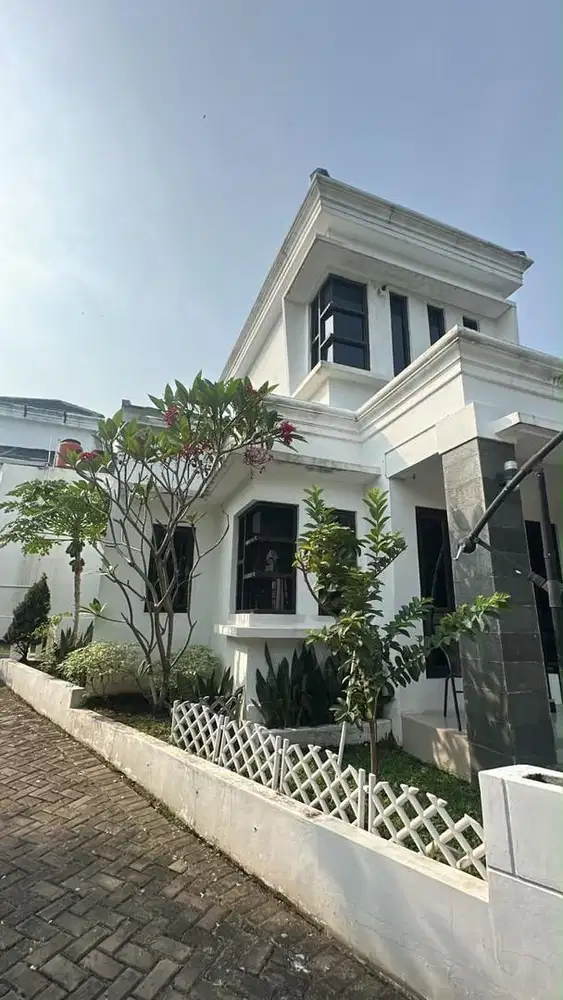 Dikontrakkan Rumah Lokasi Strategis dengan One Gate System