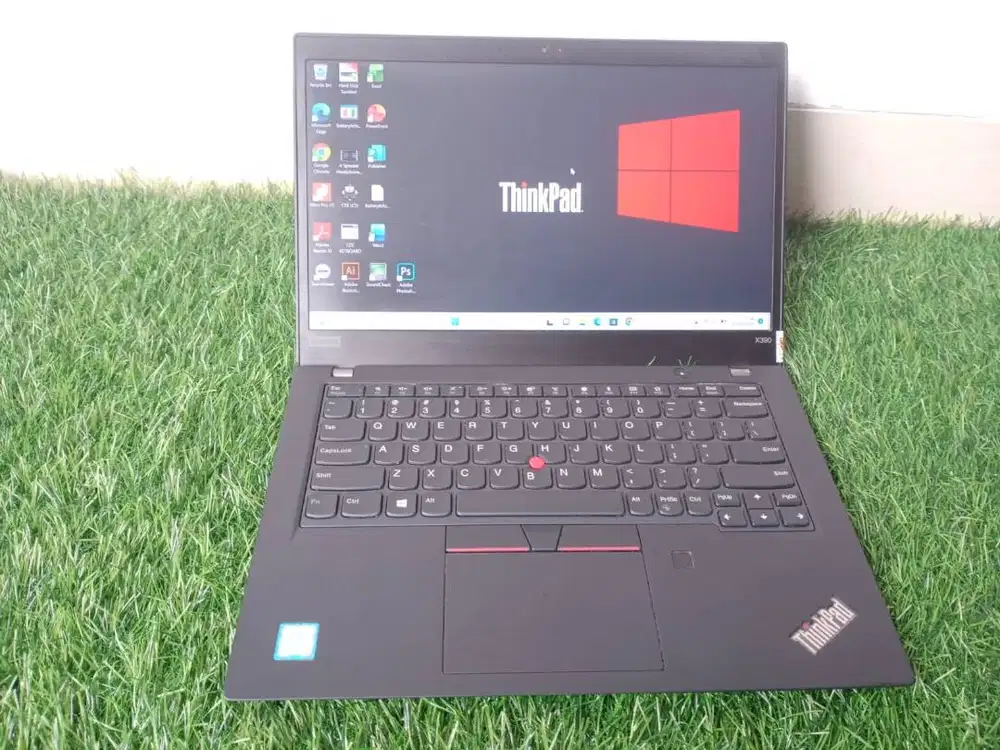 Lenovo Thinkpad X390 Core i7 gen 8