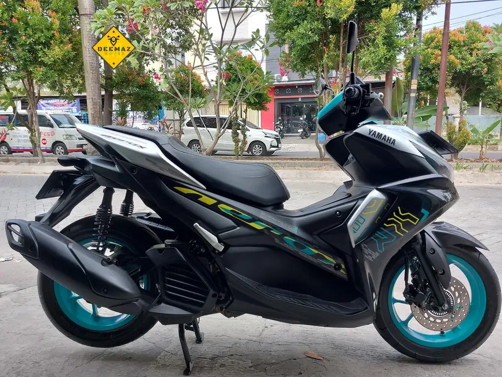 (DP 300 Rb)‼️ Yamaha Aerox 155 Connected Silver Mulus 2023 Cash Kredit