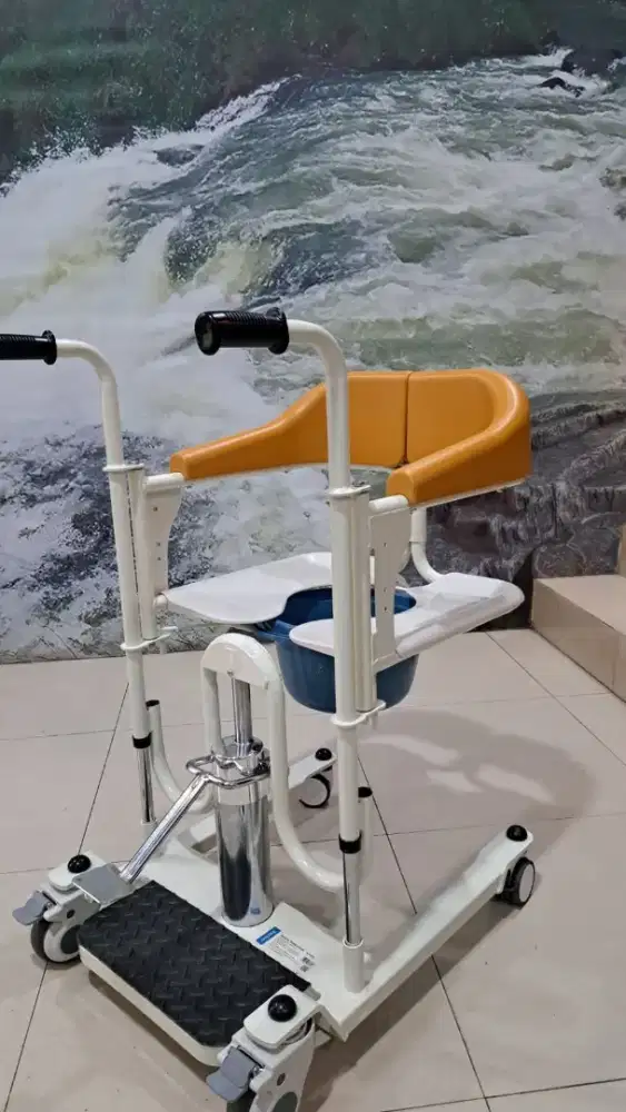 Kursi Roda COMMODE TRANSFER Hydrolic Merek ONEMED