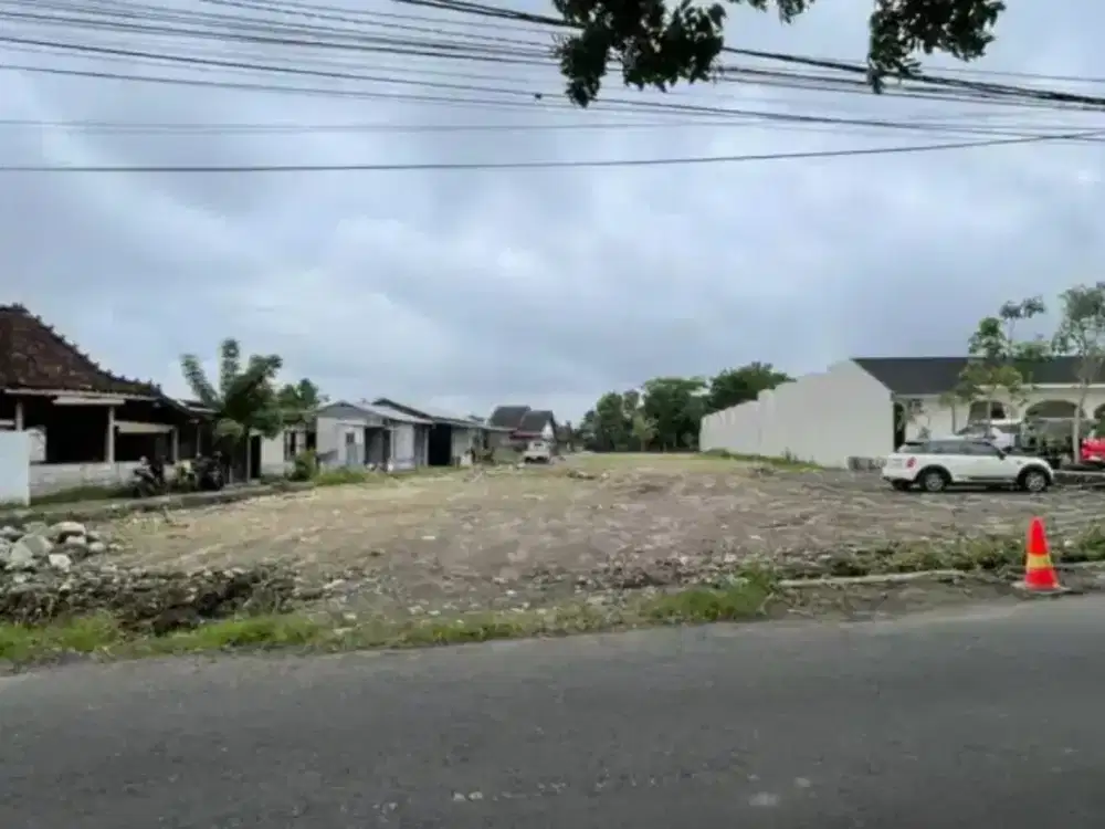 Dijual Tanah Di Area Jalan Damai/Jakal KM. 8 Cocok Untuk Perumahan