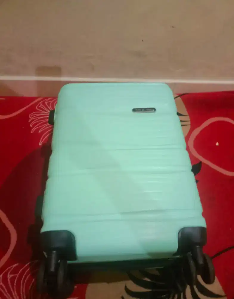 Koper polo baru 2 Minggu belih