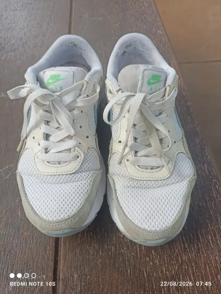 sepatu cewe nike air size 36