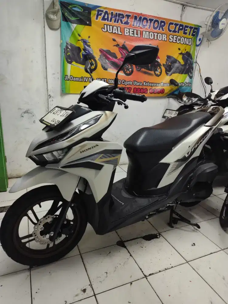 Honda Vario 125 Tahun 2024 Lengkap