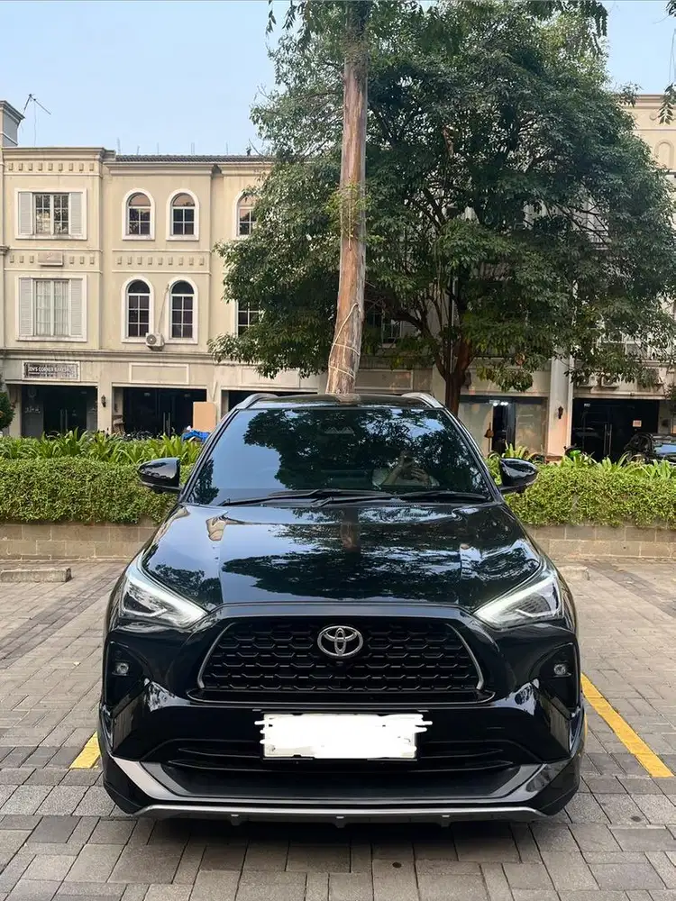TOYOTA HYBRID CROSS 2023