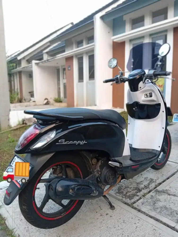 Honda Scoopy tahun 2013 hitam