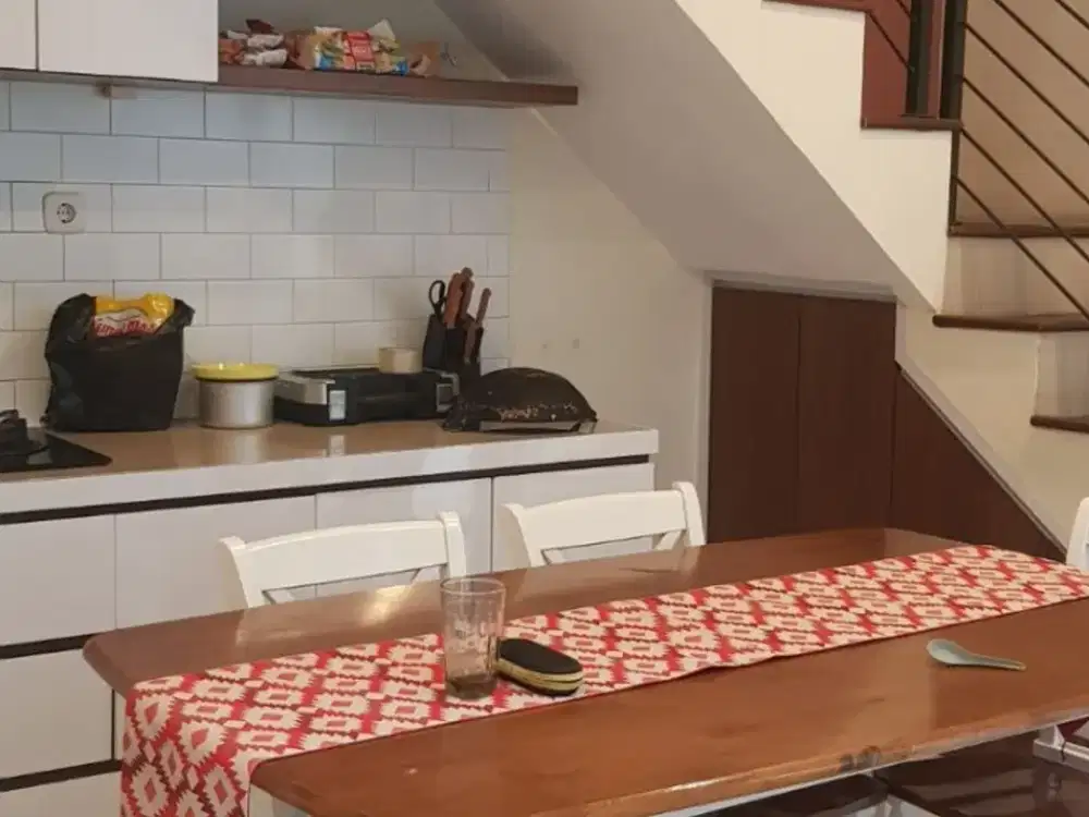 DISEWAKAN DIKONTRAKAN RUMAH FULL FURNISHED CIJAURA SOEKARNO HATTA KOTA BANDUNG